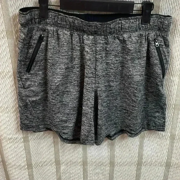 4 pack of Women’s Athletic Shorts NWT size Large - Picture 8 of 8